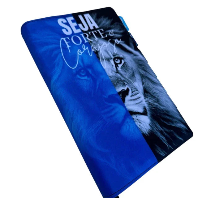 Kit Casal Cristão Leão azul + Leão forte e corajosa com elastico Abas adesivas e Harpa